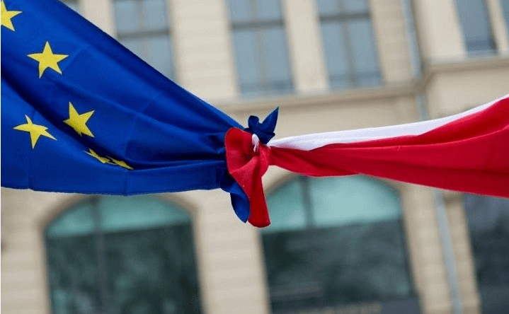 flagi Polski i Unii Europejskiej
